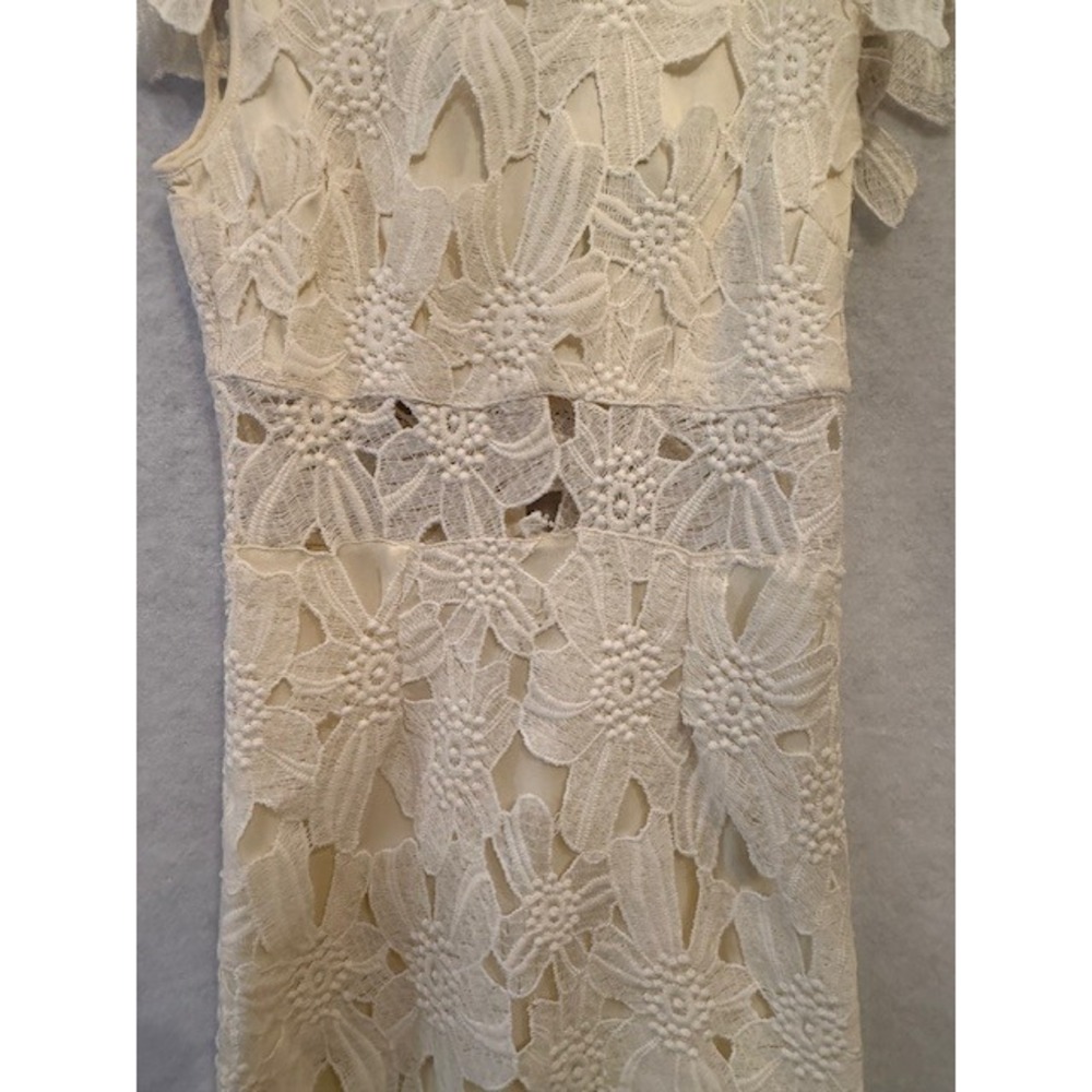 Romeo + Juliet Couture Cream‎ Floral Lace Cap Sleeve Sheath Ivory Dress Small - Picture 4 of 10